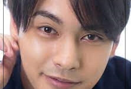 柳楽優弥の目が戻った 二重まぶたから一重に 八重歯がかわいい 芸能人キャリアまとめインターナショナル