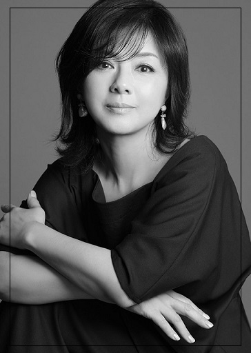 薬師丸ひろ子のギャラや年収がすごい 愛車はベンツ 画像 薬師丸ひろ子のギャラがすごい話題 芸能人キャリアまとめインターナショナル